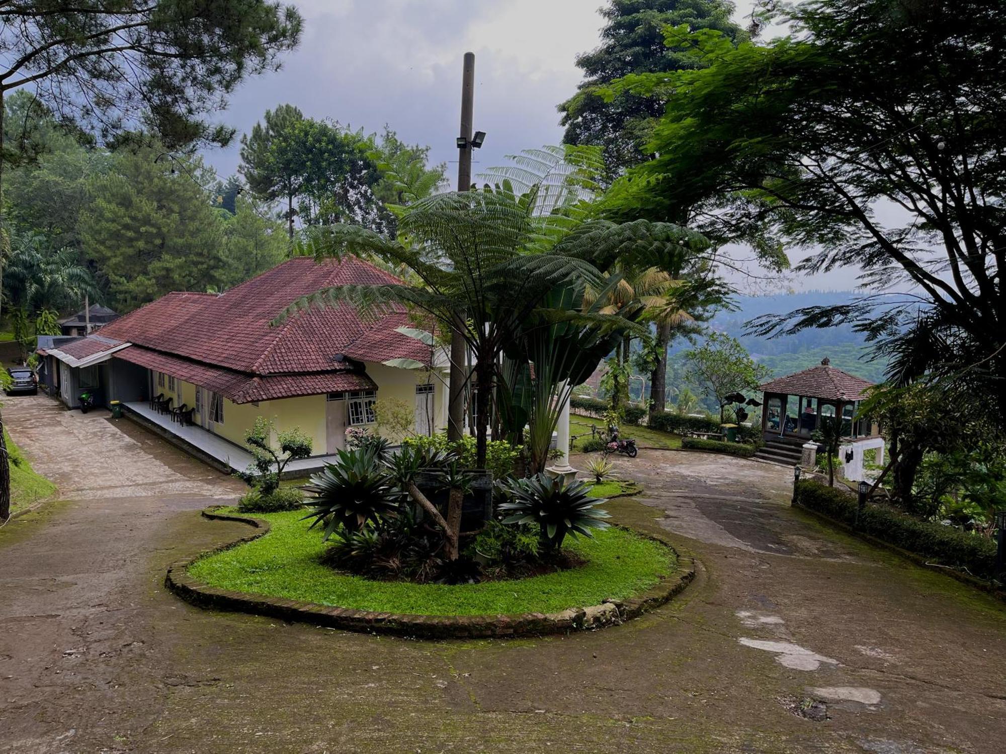 Jcc Villas, Puncak Cipayung  Экстерьер фото